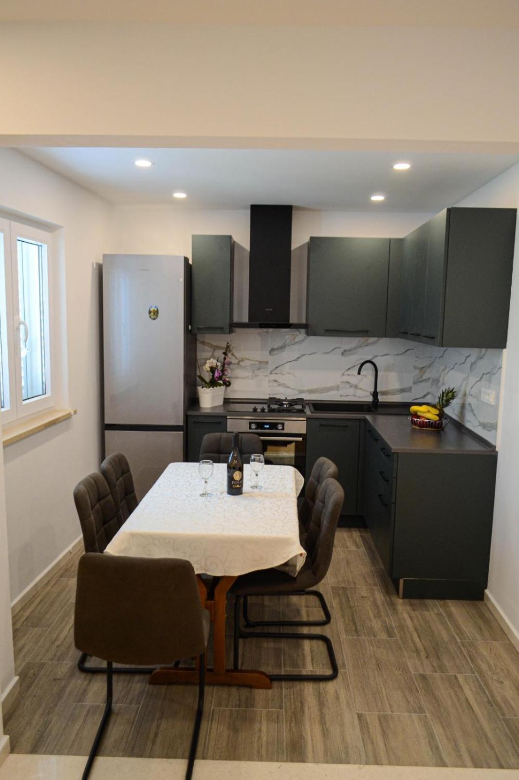 Apartment Marko Korčula Екстериор снимка